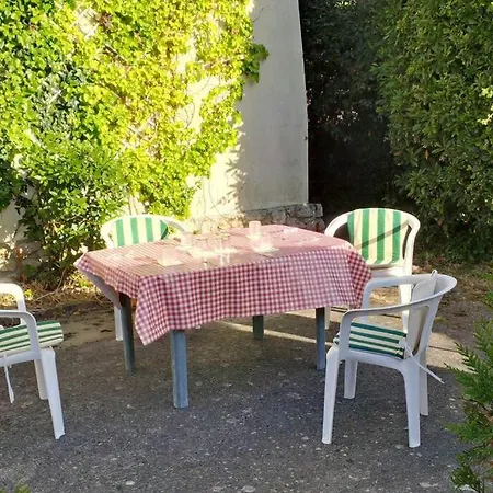 Semesterbostad Proche Centre Et - V04245